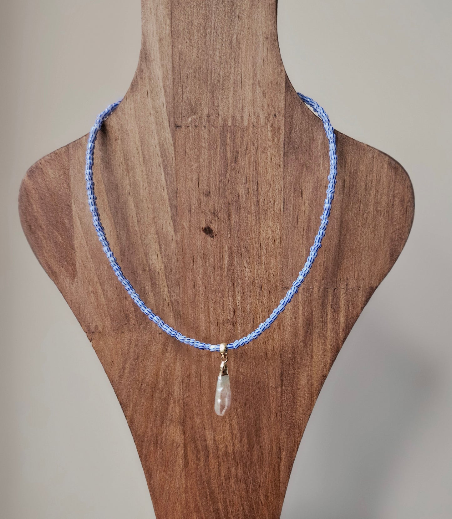 Blue seed pearl