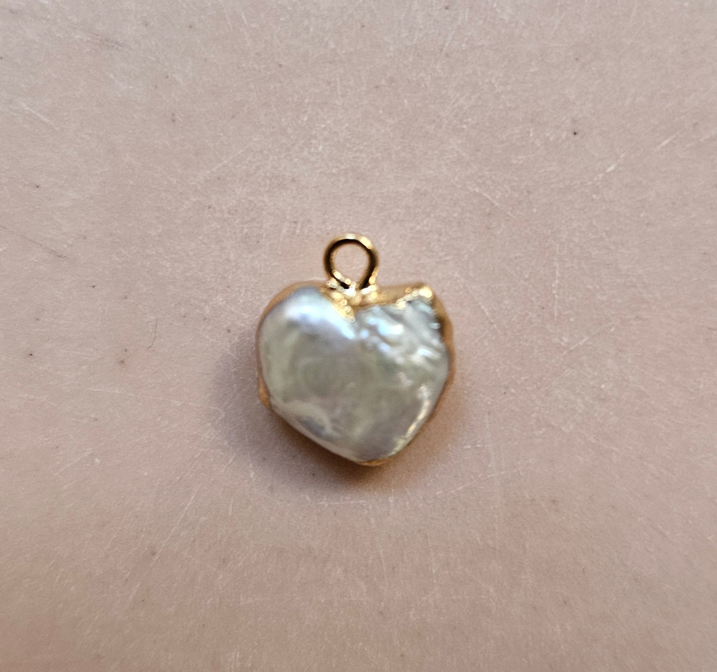 Heart pearl pendant