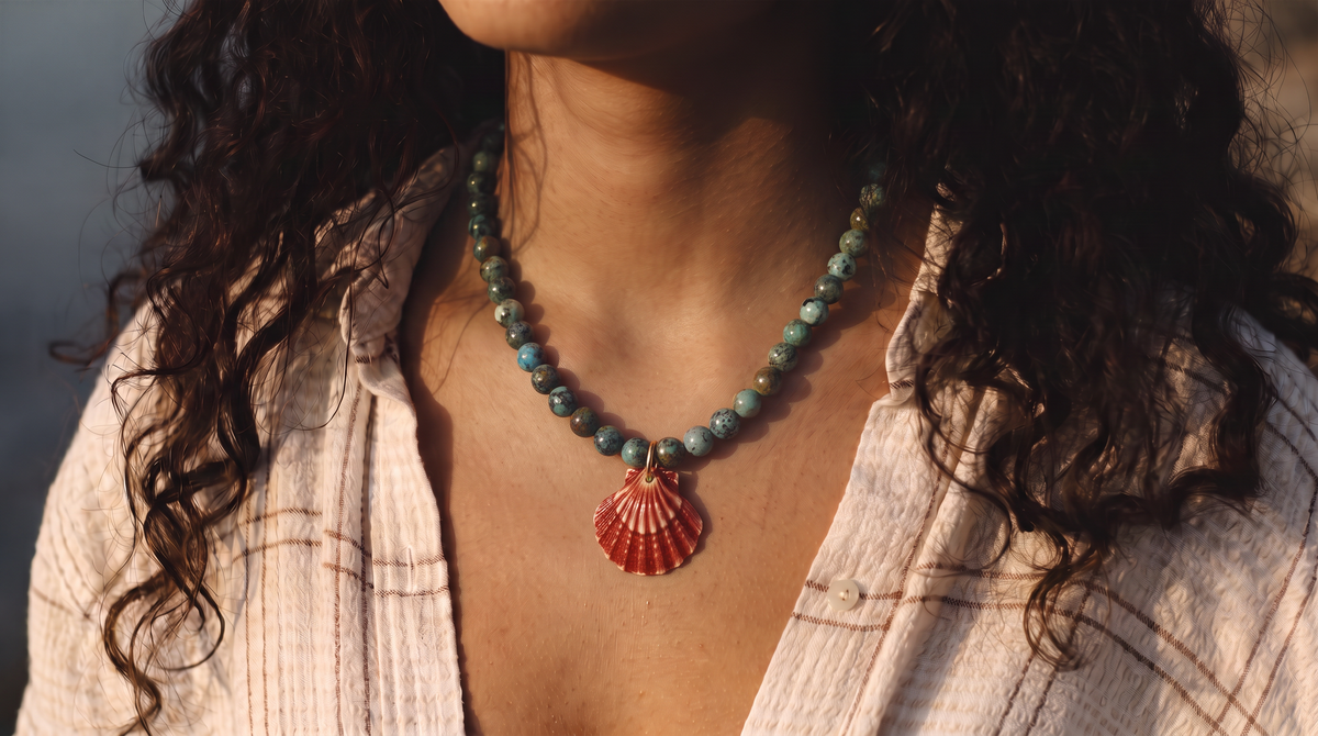 Turquoise red shell