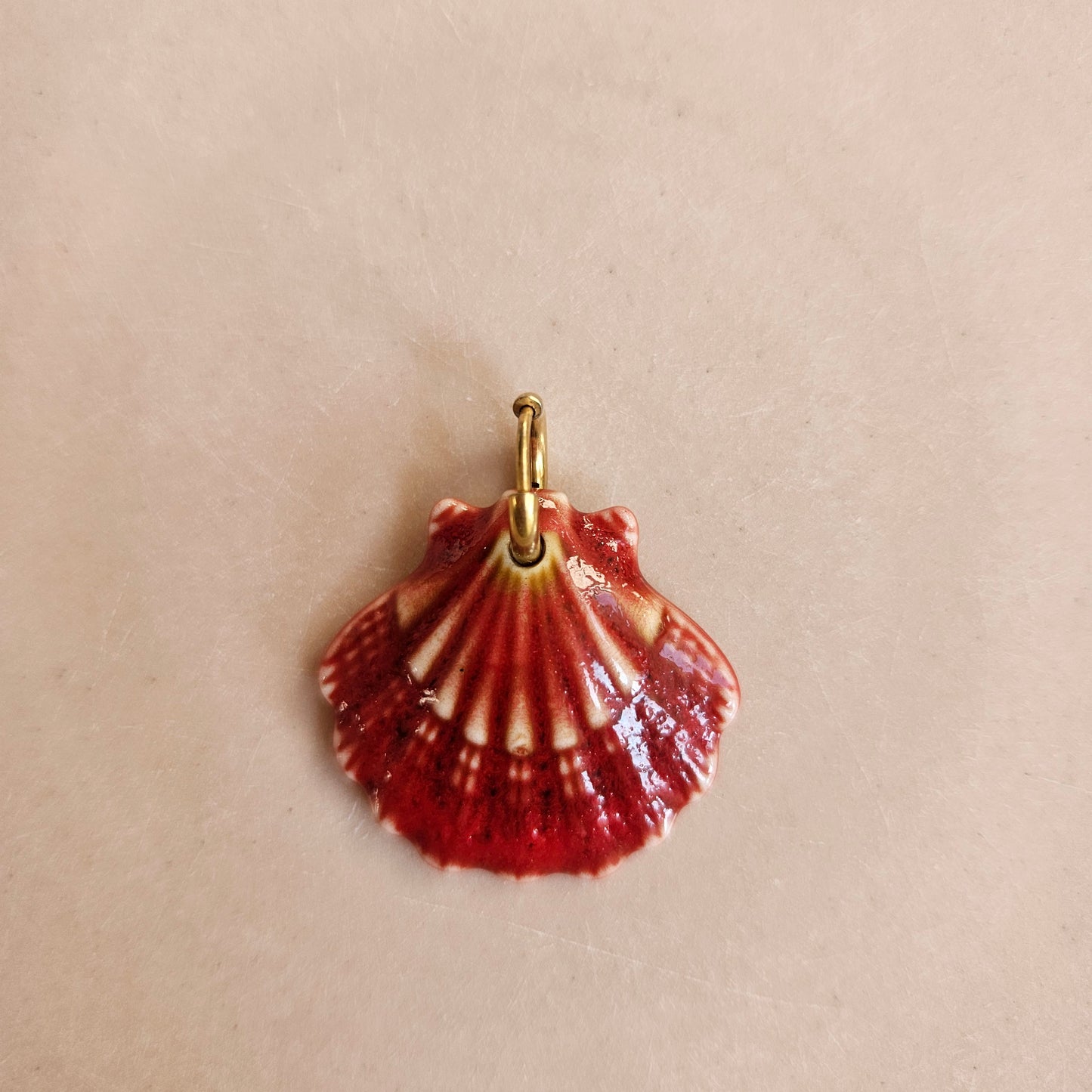 Red ceramic shell
