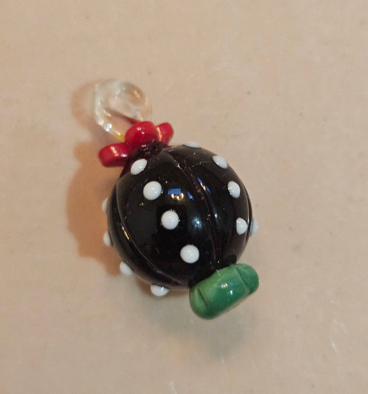 Pygmaea pendant
