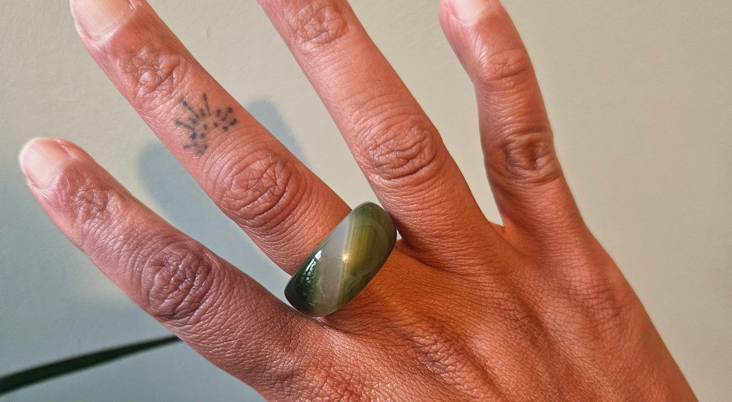 Green agate ring